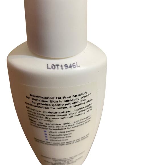 Neutrogena Moisture Oil Free Facial Moisturizer Sensitive Skin 4 oz - Picture 4 of 6
